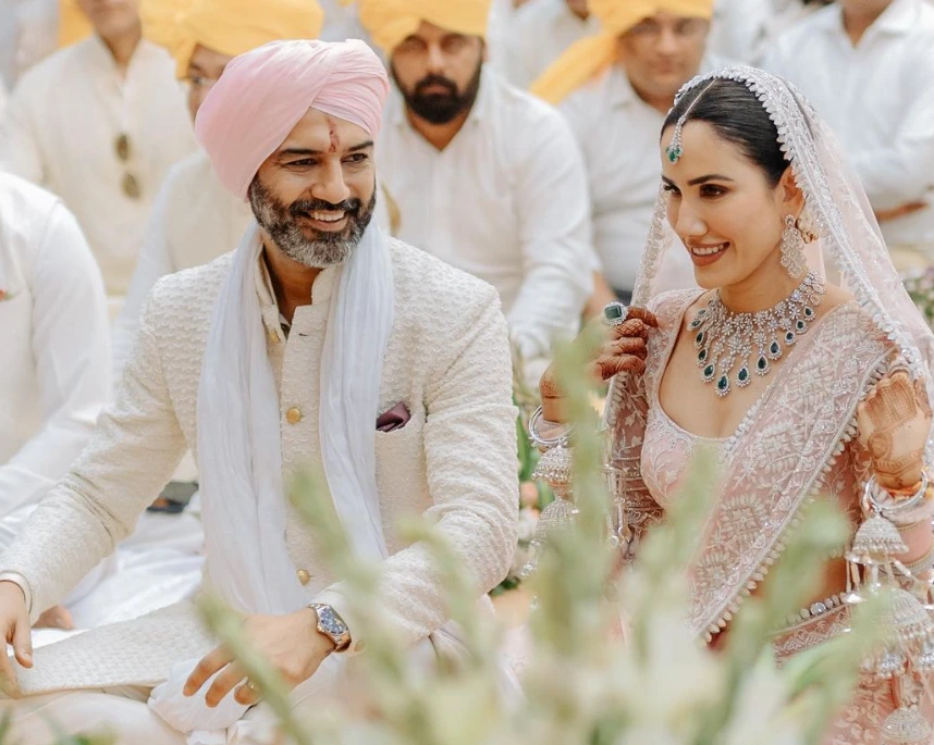 Ashesh Sajnani Wife